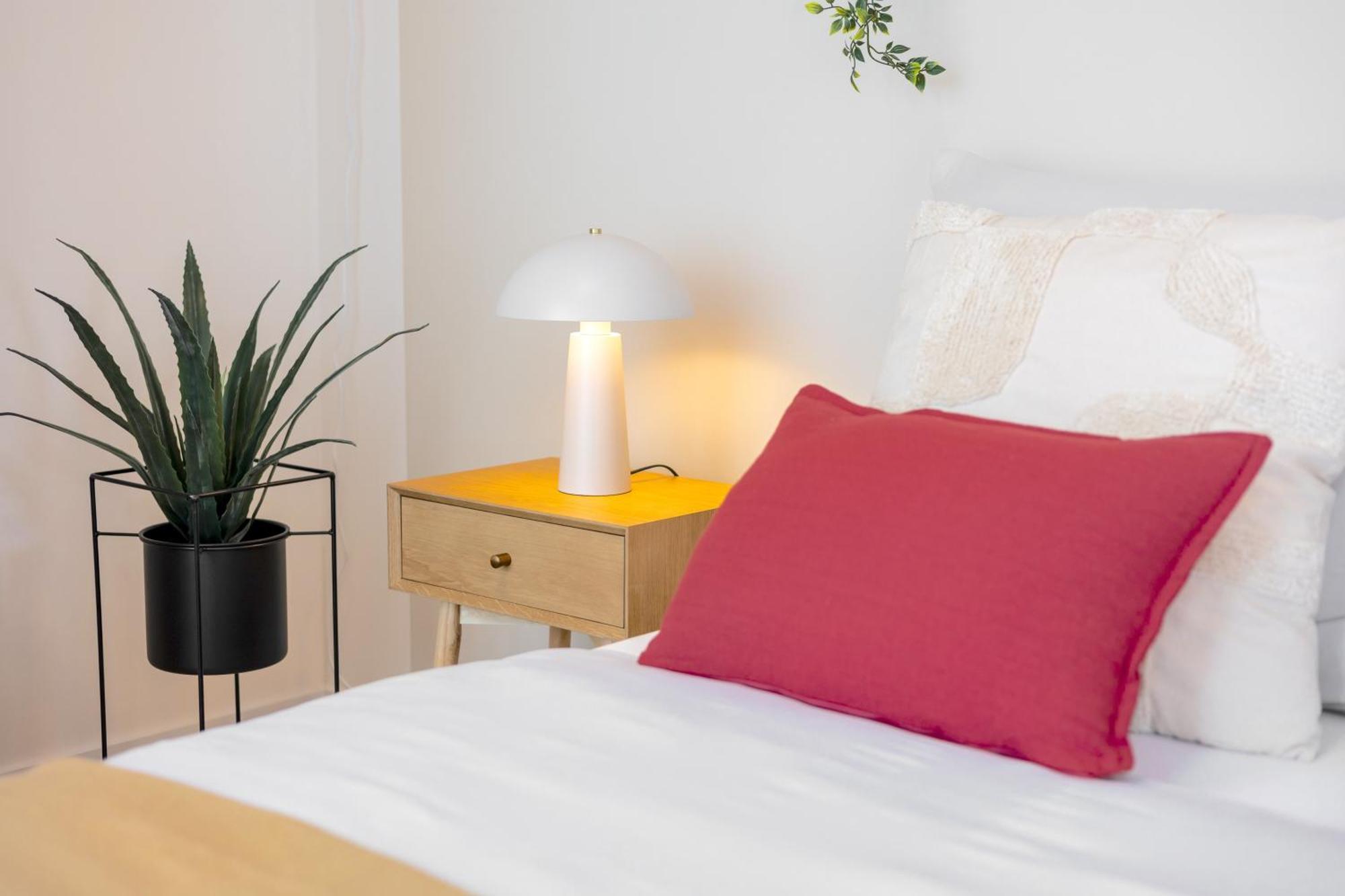 Bright 2Br - 4Th Floor, Balcony, Free Parking By Gravity Prague 아파트 외부 사진