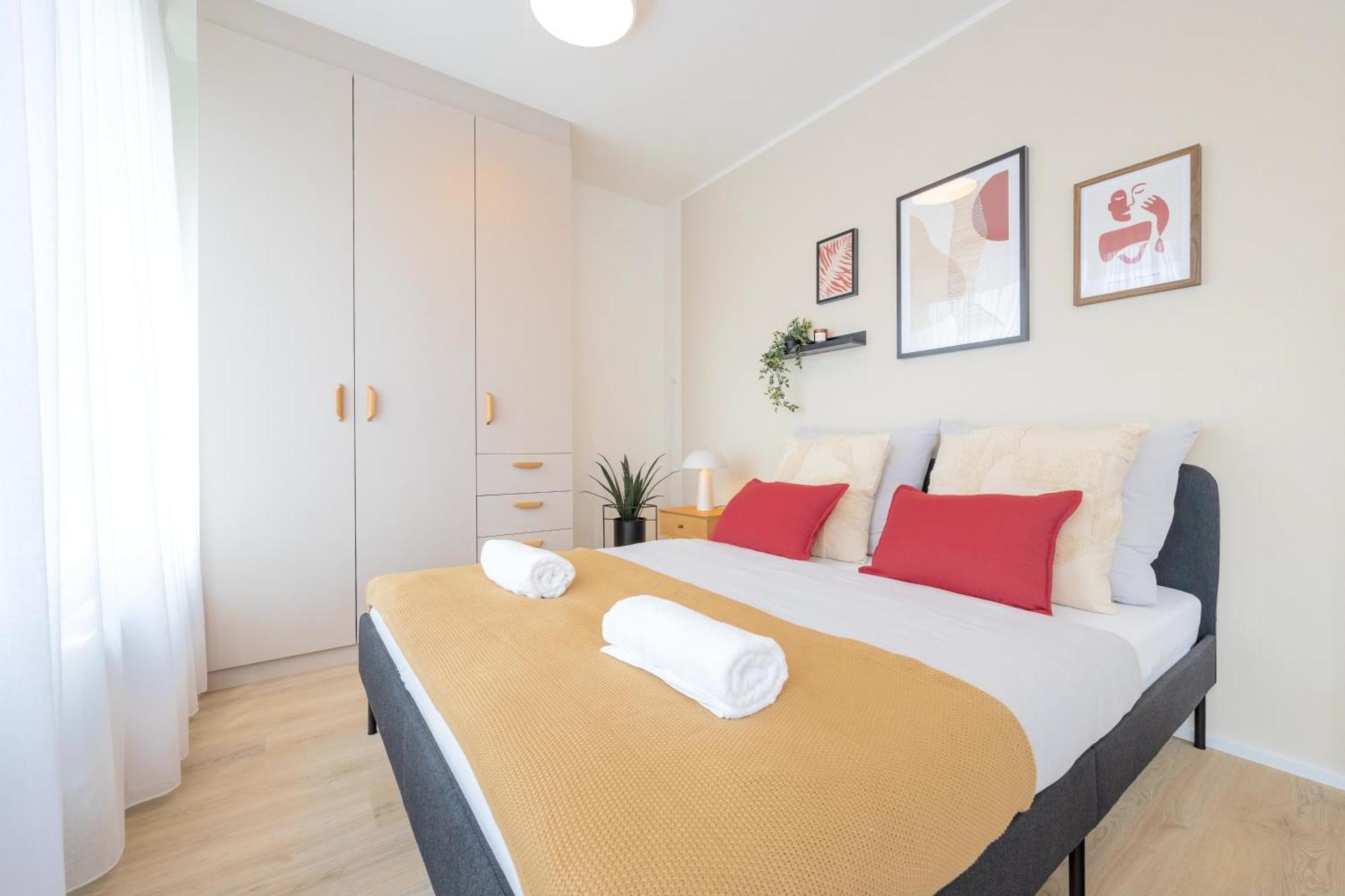 Bright 2Br - 4Th Floor, Balcony, Free Parking By Gravity Prague 아파트 외부 사진