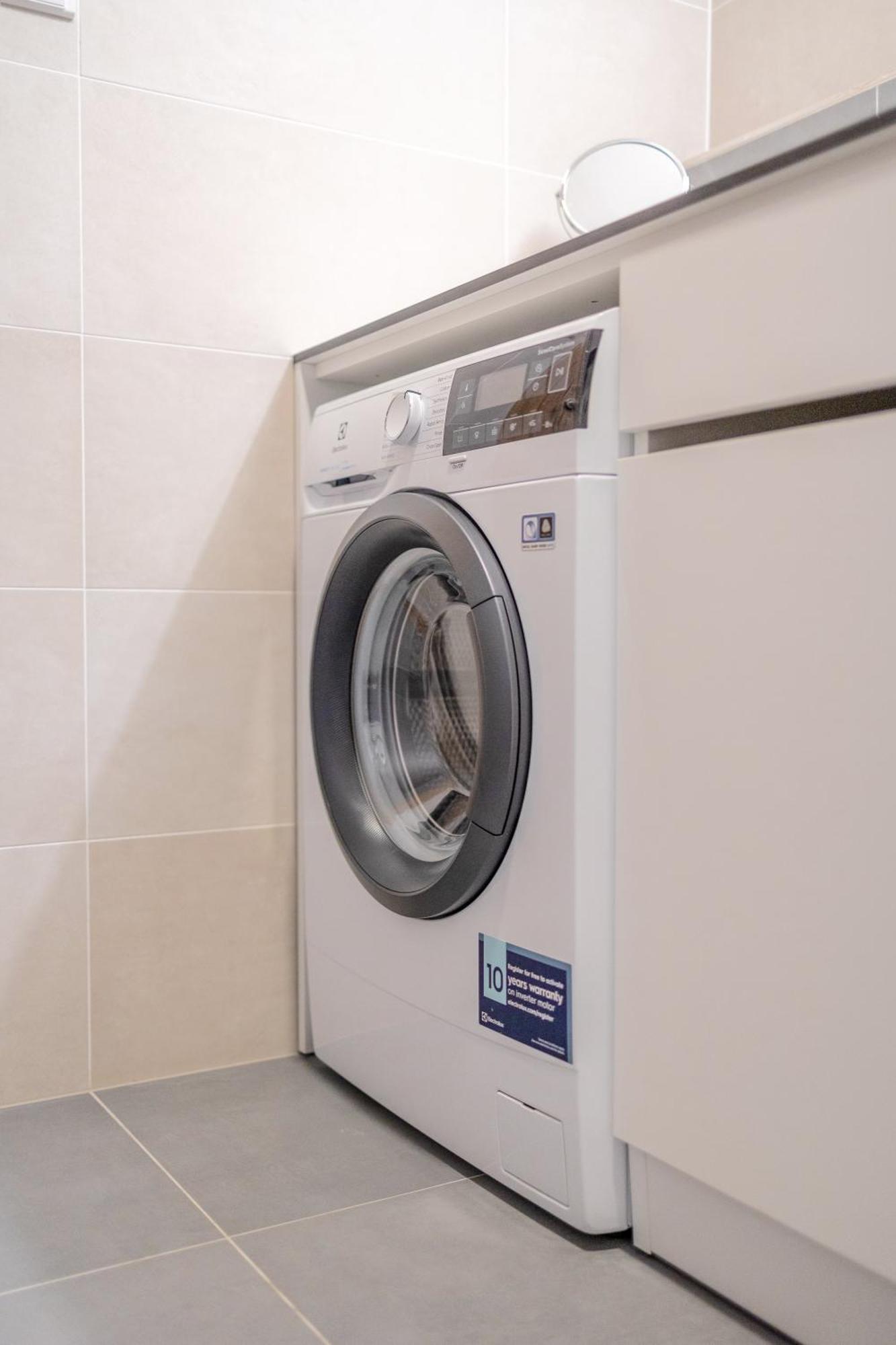 Bright 2Br - 4Th Floor, Balcony, Free Parking By Gravity Prague 아파트 외부 사진