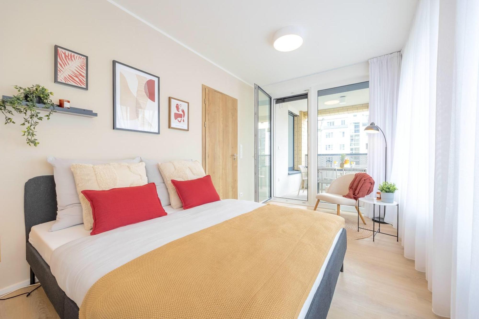 Bright 2Br - 4Th Floor, Balcony, Free Parking By Gravity Prague 아파트 외부 사진