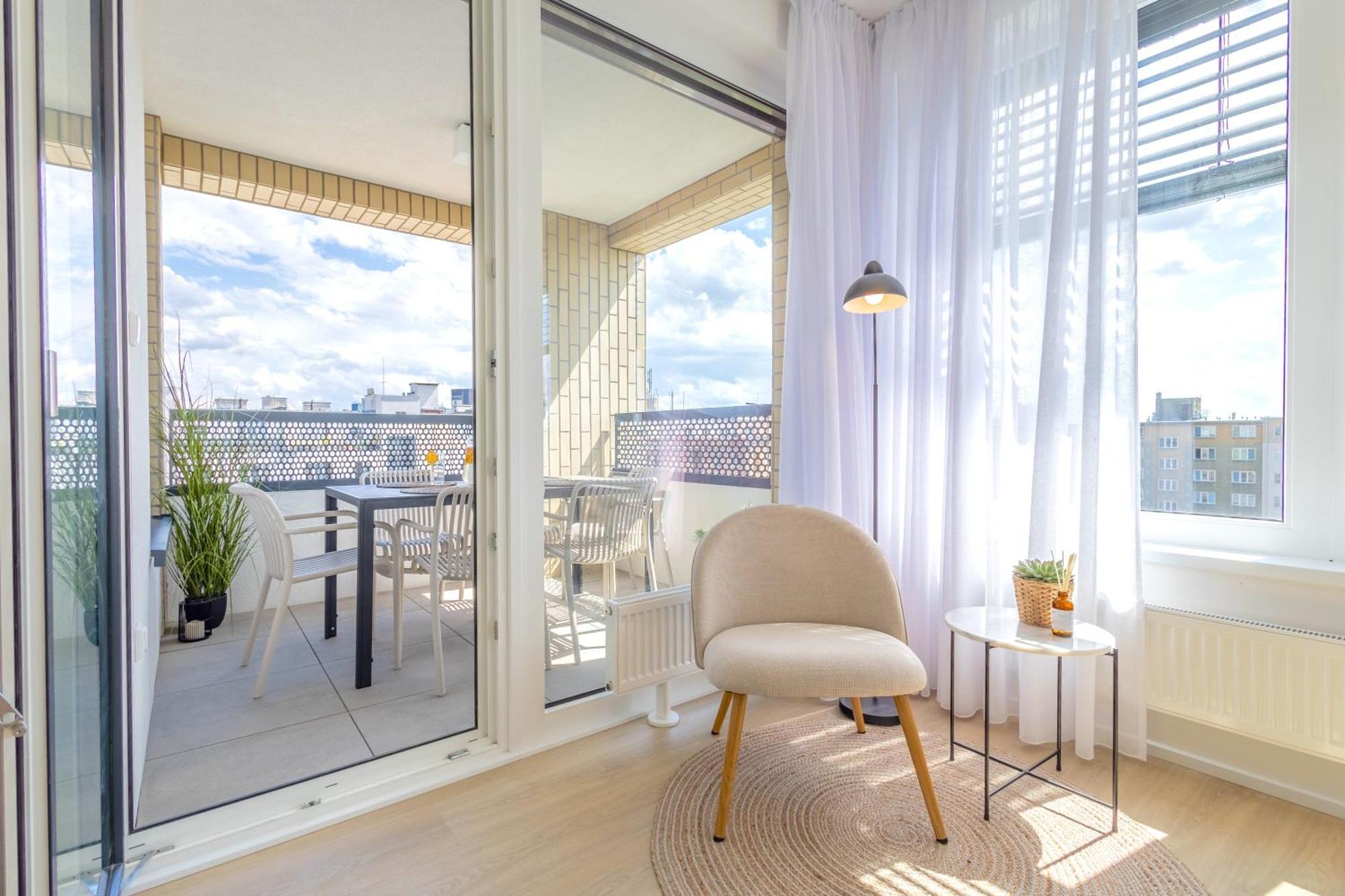 Bright 2Br - 4Th Floor, Balcony, Free Parking By Gravity Prague 아파트 외부 사진