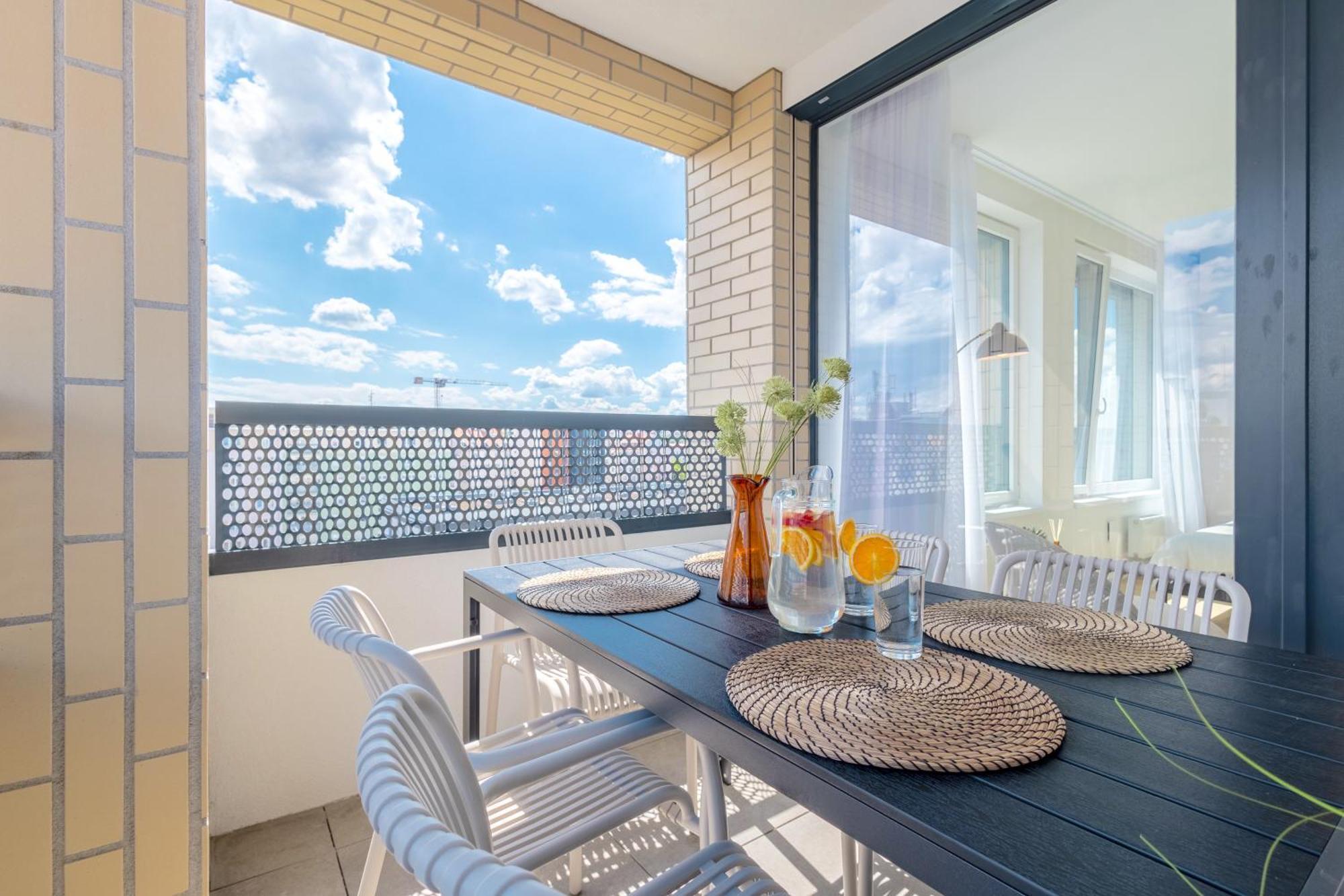 Bright 2Br - 4Th Floor, Balcony, Free Parking By Gravity Prague 아파트 외부 사진